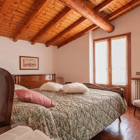Casa vacanze La Dimora Del Nonno Cesco Plesio
