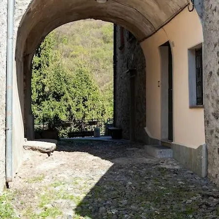 Semesterbostad La Dimora Del Nonno Cesco *